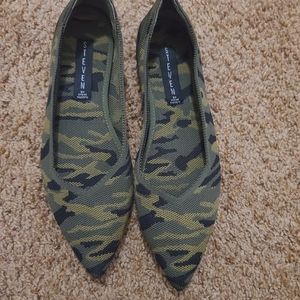Steve Madden Camouflage Flat